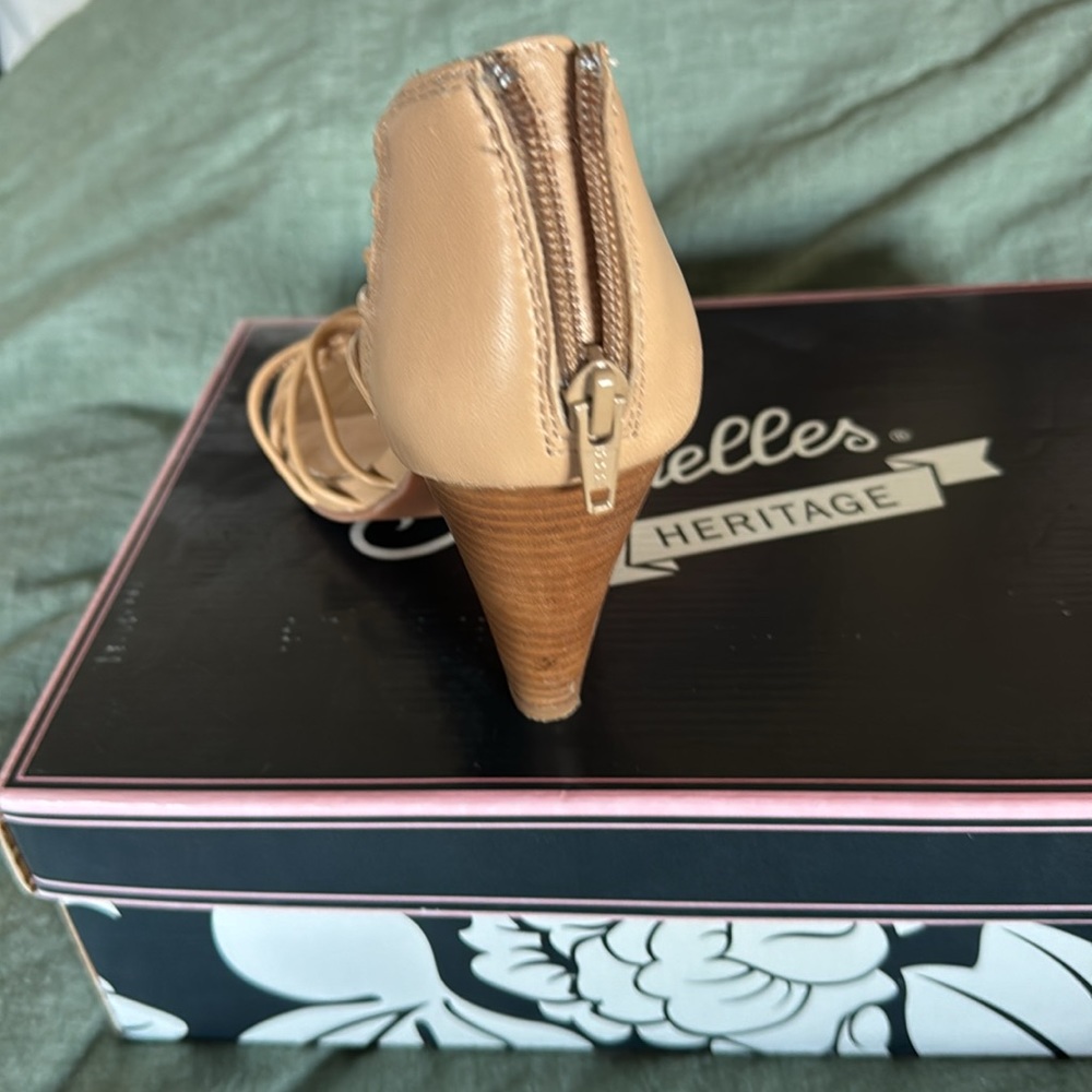Seychelles heeled ladies sandal - Picture 3 of 4